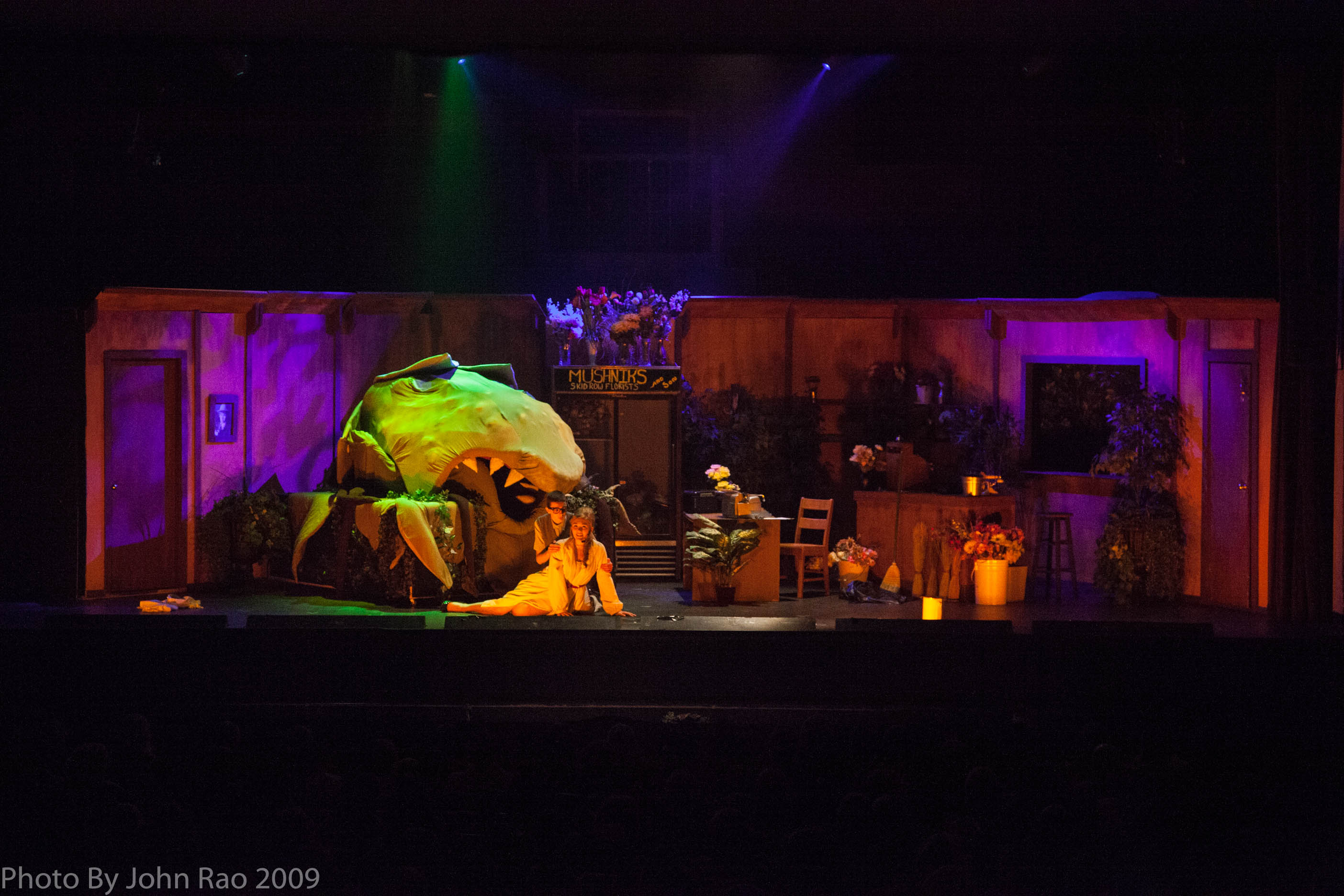 Holy_Heart_Little_Shop_of_Horrors_2009_Rao (122 of 138)