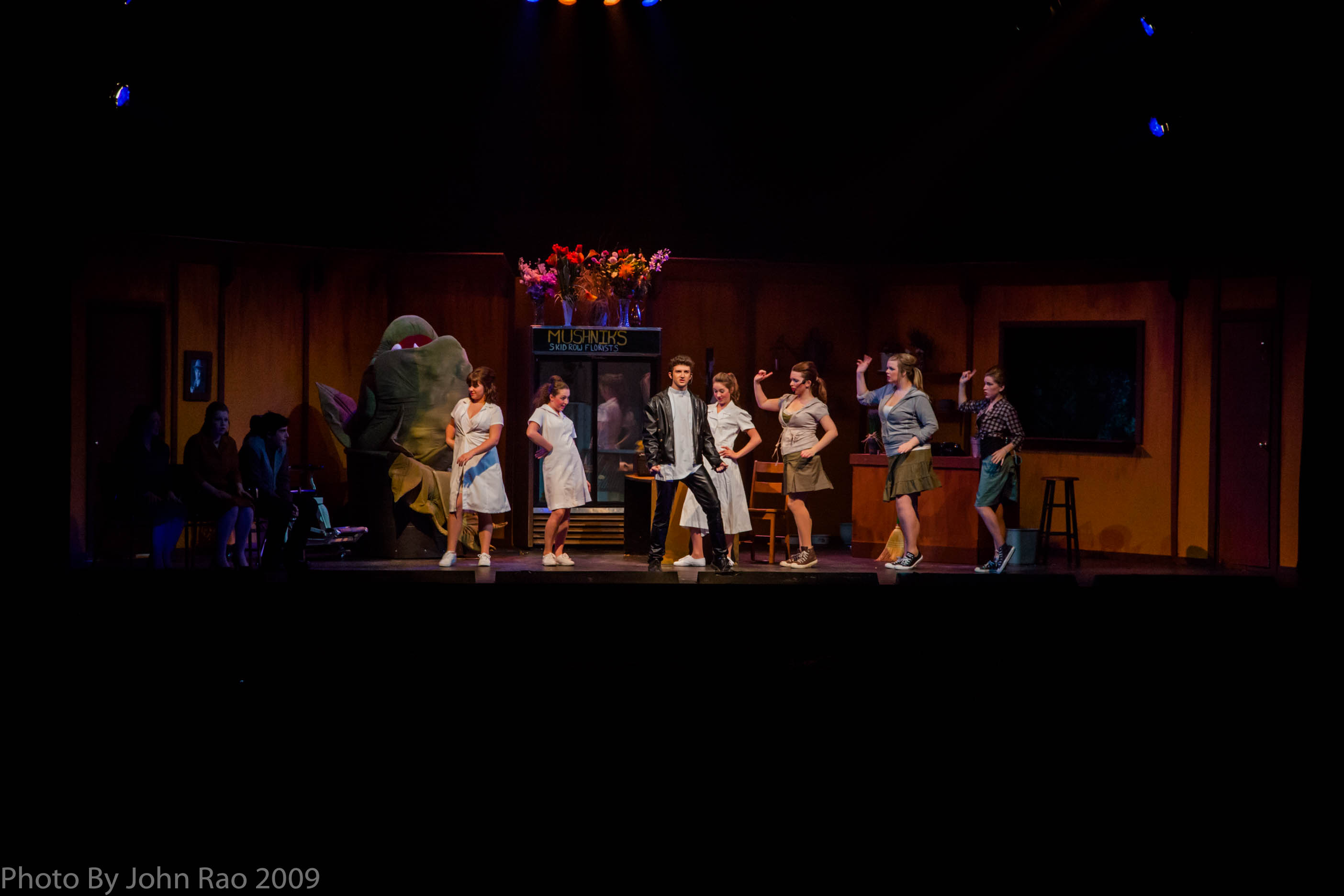Holy_Heart_Little_Shop_of_Horrors_2009_Rao (42 of 138)