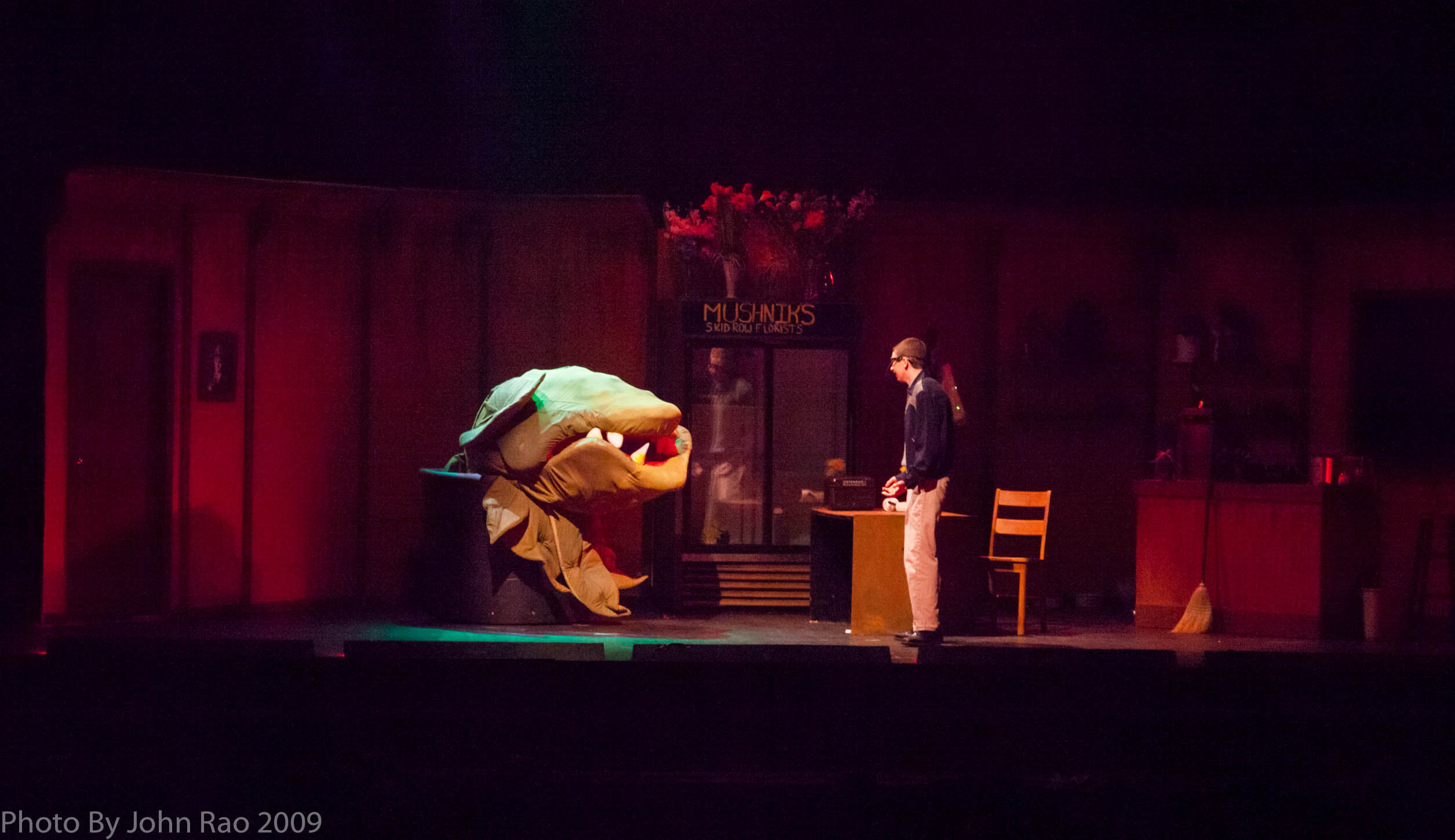 Holy_Heart_Little_Shop_of_Horrors_2009_Rao (56 of 138)