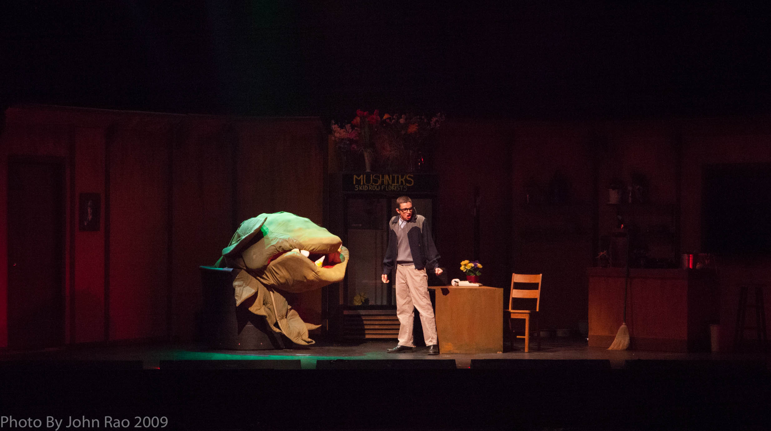 Holy_Heart_Little_Shop_of_Horrors_2009_Rao (62 of 138)