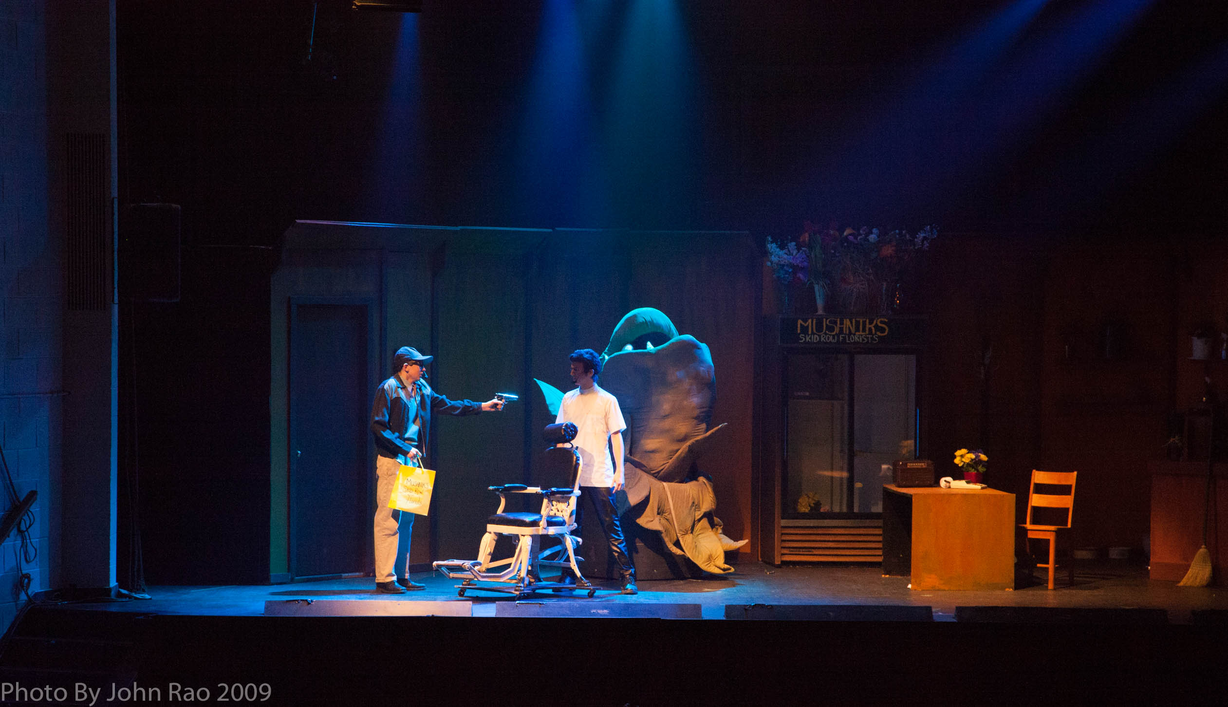Holy_Heart_Little_Shop_of_Horrors_2009_Rao (64 of 138)