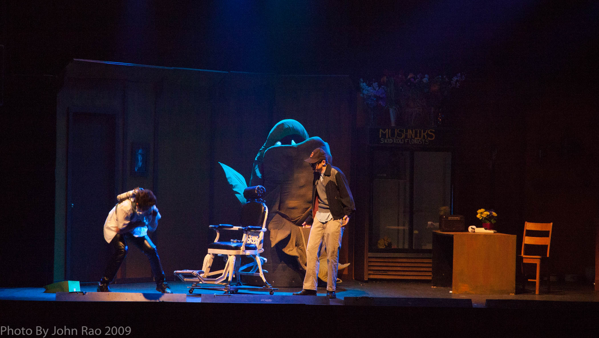 Holy_Heart_Little_Shop_of_Horrors_2009_Rao (72 of 138)